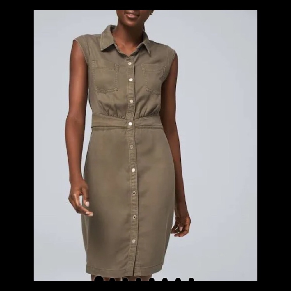 WHBM size 6 snap closure dress